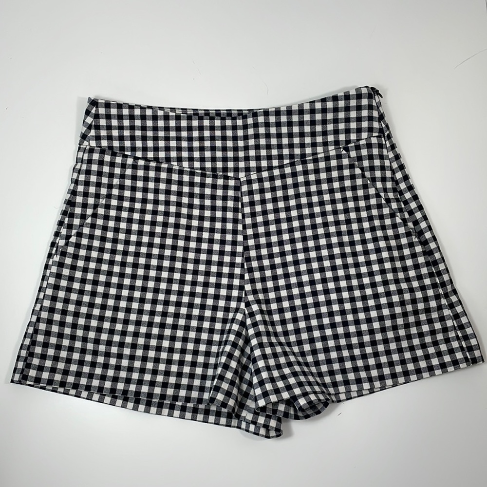 ZARA Black and white , gingham shorts, size XS